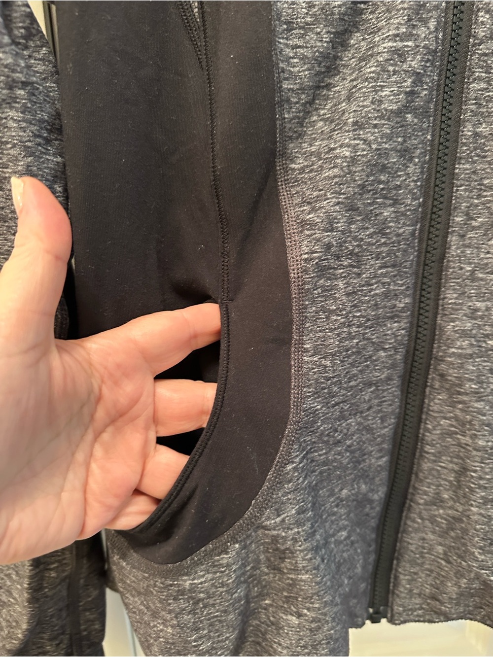 Reversible Lululemon jacket - Picture 3 of 8